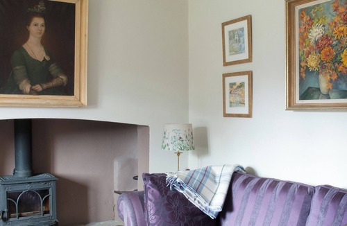 Cheltenham Cottage | 2 bedroom accommodation in Near Cheltenham