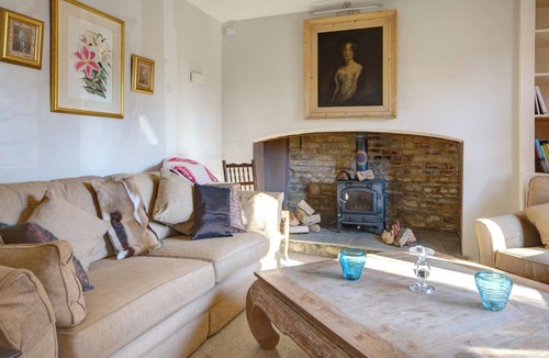 Cheltenham Cottage | 2 bedroom accommodation in Near Cheltenham