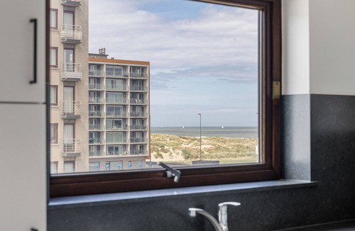 Oostduinkerke-Bad Apartment | 2 bedroom accommodation in Oostduinkerke