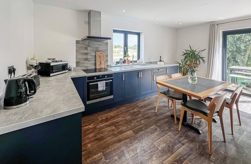 Attleborough Ski Chalet | 2 bedroom accommodation in Old Buckenham