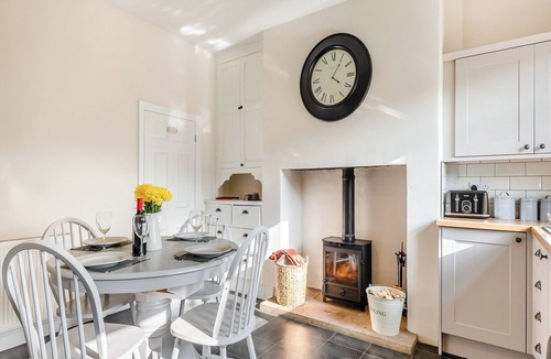 Peak District Cottage | 2 bedroom accommodation in Edale, near Castleton
