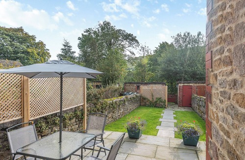 Peak District Cottage | 2 bedroom accommodation in Edale, near Castleton