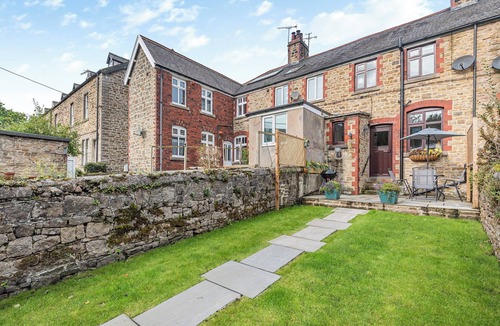 Peak District Cottage | 2 bedroom accommodation in Edale, near Castleton