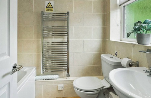 Oulton Broad House | 2 bedroom accommodation in Oulton Broad