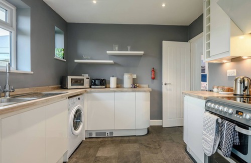 Bournemouth Cottage | 2 bedroom accommodation in Southbourne, near Bournemouth