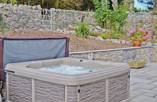 Menai Bridge Cottage | 2 bedroom accommodation in Llandegfan, near Menai Bridge