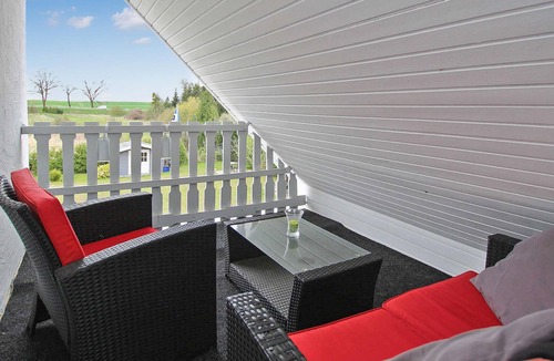 Neu Schloen Apartment | 2 bedroom accommodation in Neu Schloen