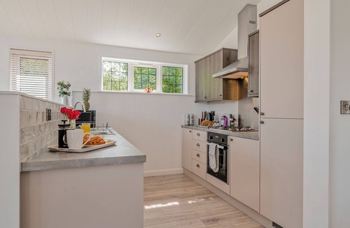 Cannington Ski Chalet | 2 bedroom accommodation in Cannington