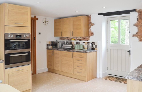 Cullompton Cottage | 2 bedroom accommodation in Kentisbeare, Cullompton