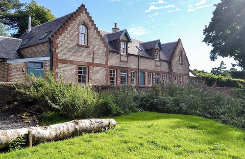 Kirkmichael Cottage | 2 bedroom accommodation in Alloway, near Ayr