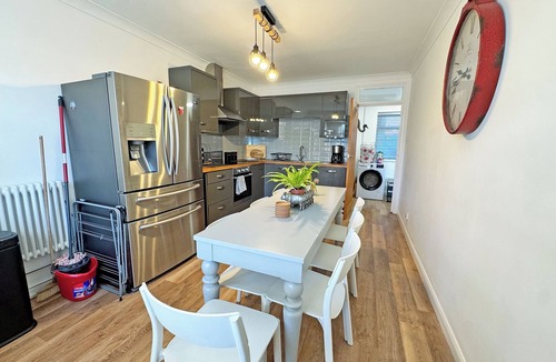 Peacehaven Cottage | 2 bedroom accommodation in Peacehaven