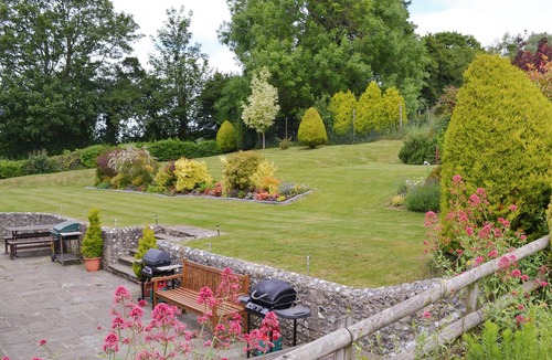 East Meon Cottage | 2 bedroom accommodation in East Meon, Petersfield