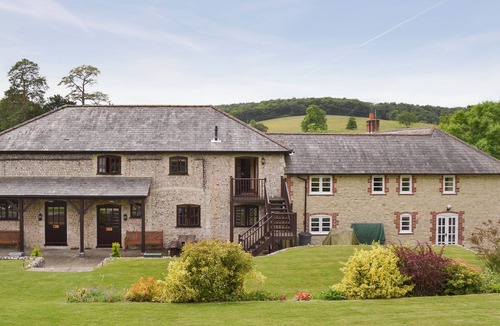 East Meon Cottage | 2 bedroom accommodation in East Meon, Petersfield