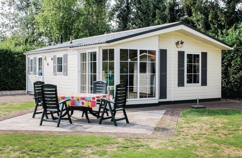 Rheezerveen House | 2 bedroom accommodation in Rheezerveen