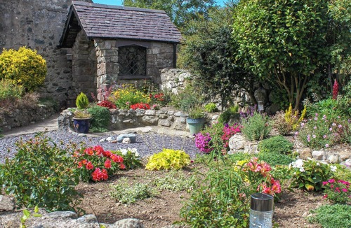 Llanllyfni Cottage | 2 bedroom accommodation in Penygroes, near Caernarfon
