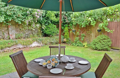 Cullompton Cottage | 2 bedroom accommodation in Kentisbeare, near Cullompton