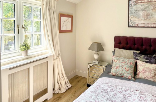 Liphook Cottage | 2 bedroom accommodation in Passfield