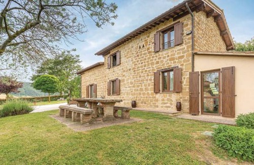Monteluiano Apartment | 2 bedroom accommodation in San Cipriano-Gubbio Pg