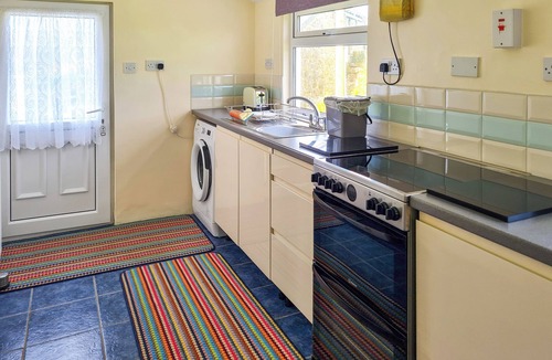 Camborne Cottage | 2 bedroom accommodation in Troon, near Camborne