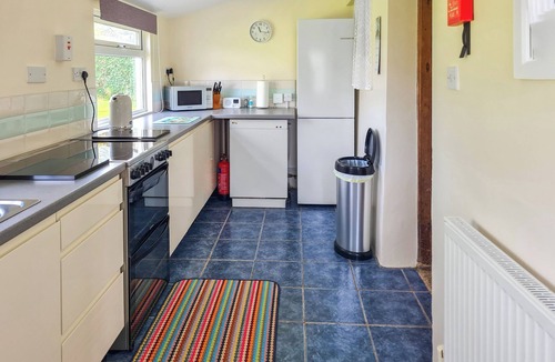 Camborne Cottage | 2 bedroom accommodation in Troon, near Camborne