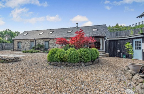 Llansadwrn Cottage | 2 bedroom accommodation in Taliaris, near Llandeilo