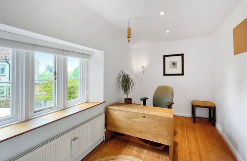 Broughton Gifford Cottage | 2 bedroom accommodation in Broughton Gifford, near Melksham