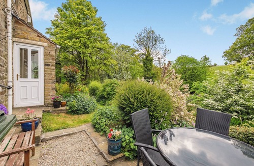Laycock Cottage | 2 bedroom accommodation in Oakworth