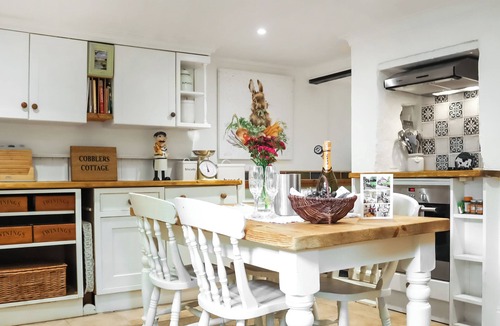 Petworth Cottage | 2 bedroom accommodation in Petworth, near Arundel