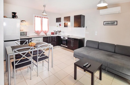 Aubignan House | 2 bedroom accommodation in Aubignan