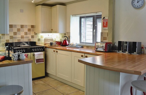Woolfardisworthy Cottage | 2 bedroom accommodation in Woolsery, near Bideford