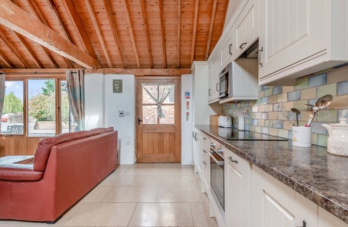 Blaisdon Cottage | 2 bedroom accommodation in Arlingham, near Frampton-on-Severn