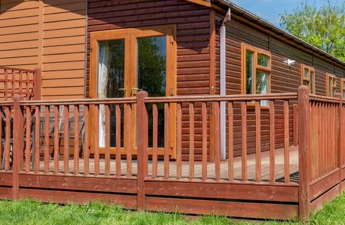 Yaxham Cabin | 2 bedroom accommodation in Yaxham, Dereham