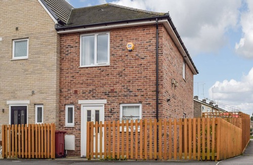 Reading Cottage | 2 bedroom accommodation in Reading