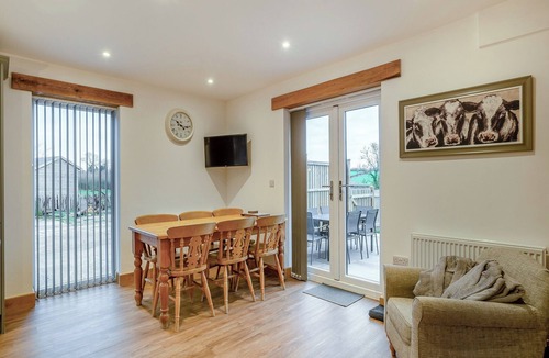 Rugeley Cottage | 2 bedroom accommodation in Abbots Bromley, near Rugeley