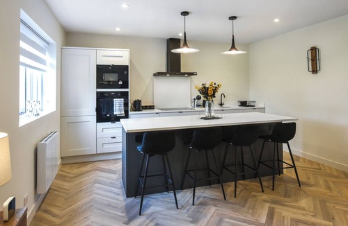 Chirk Cottage | 2 bedroom accommodation in Chirk, near Llangollen