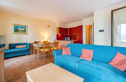 Meina Apartment | 2 bedroom accommodation in Meina NO