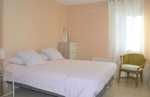 Le Rouet Apartment | 2 bedroom accommodation in Marseille