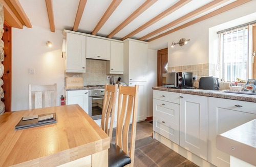 Ashover Cottage | 2 bedroom accommodation in Clay Cross, near Chesterfield