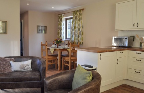 Battle Cottage | 2 bedroom accommodation in Whatlington, near Battle