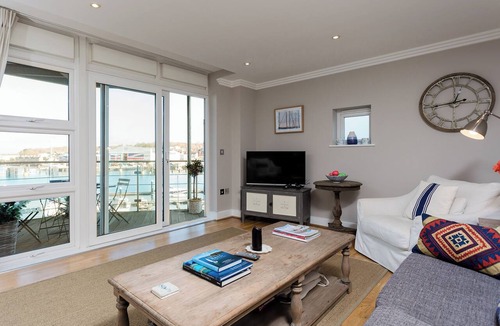 Cowes Apartment | 2 bedroom accommodation in Cowes