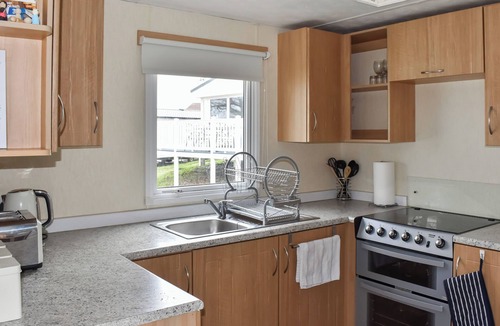 Cowes Cottage | 2 bedroom accommodation in Thorness, near Cowes