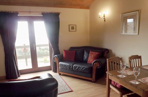 Glasgow Cottage | 2 bedroom accommodation in Campsie Fells, near Milton of Campsie
