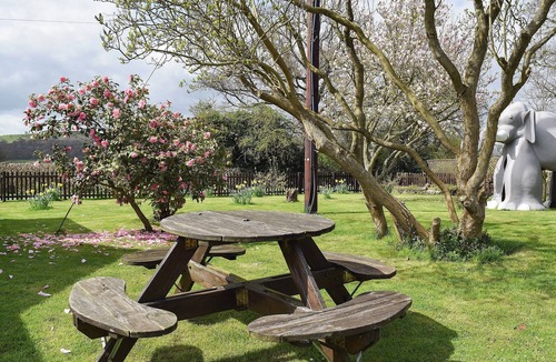 Moreton Cottage | 2 bedroom accommodation in Camer&rsquo;s Green, Berrow, near Malvern
