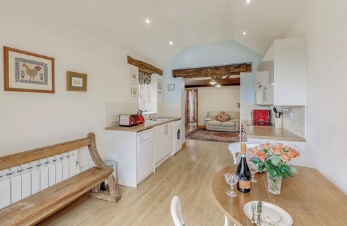 Rampton Cottage | 2 bedroom accommodation in Laneham, near Lincoln