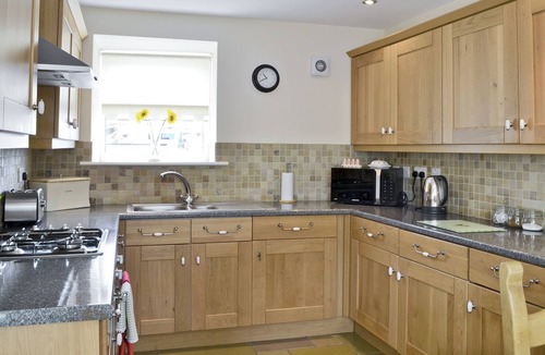 Stanley Cottage | 2 bedroom accommodation in Tantobie, Stanley