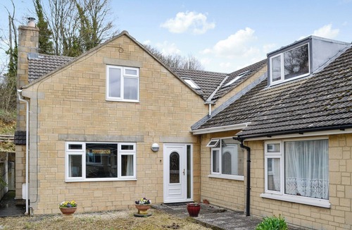 Stroud Cottage | 2 bedroom accommodation in Lypiatt Hill, near Stroud