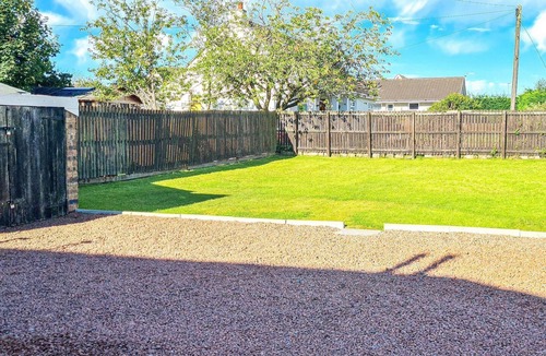 Wishaw Cottage | 2 bedroom accommodation in Wishaw, North Lanarkshire