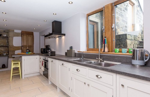 Ogden Cottage | 2 bedroom accommodation in Luddendenfoot, near Hebden Bridge