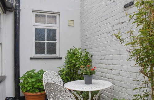 Ham Cottage | 2 bedroom accommodation in Eastry, near Sandwich