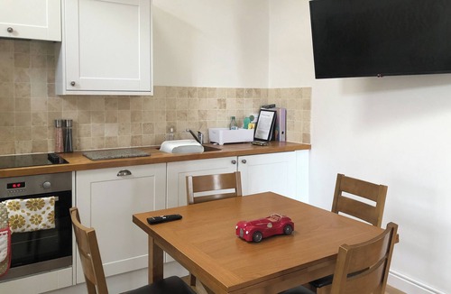 New Forest District Cottage | 2 bedroom accommodation in Martin, near Fordingbridge